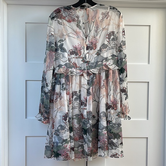 Ted Baker Willow long sleeve ruffle dress floral/ivory. Size 3. NWT - Picture 5 of 8